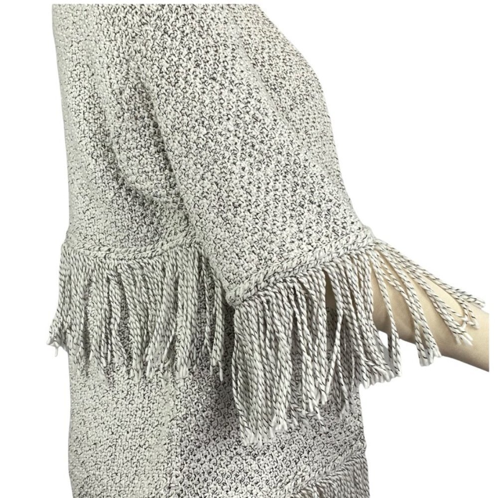 Cupcakes and Cashmere Calypso fringed sweater - Picture 5 of 9